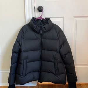 Women’s size large, black Pendleton puffer jacket